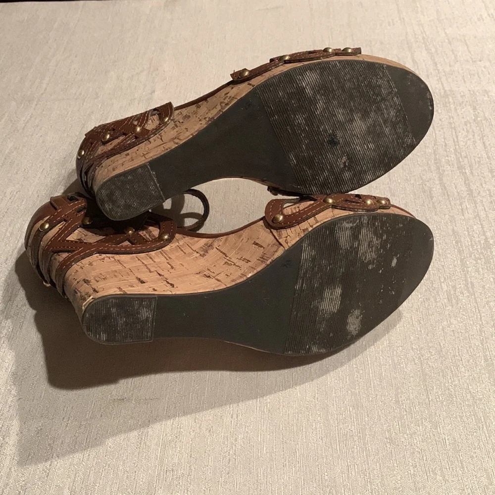 Sbicca Open Toe Platform Wedge Heels